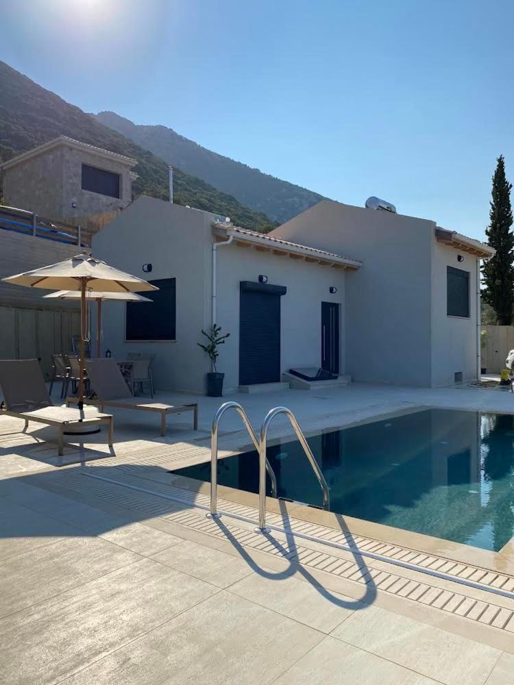 Ionian Stone Luxury Villa Nikiana Exterior photo